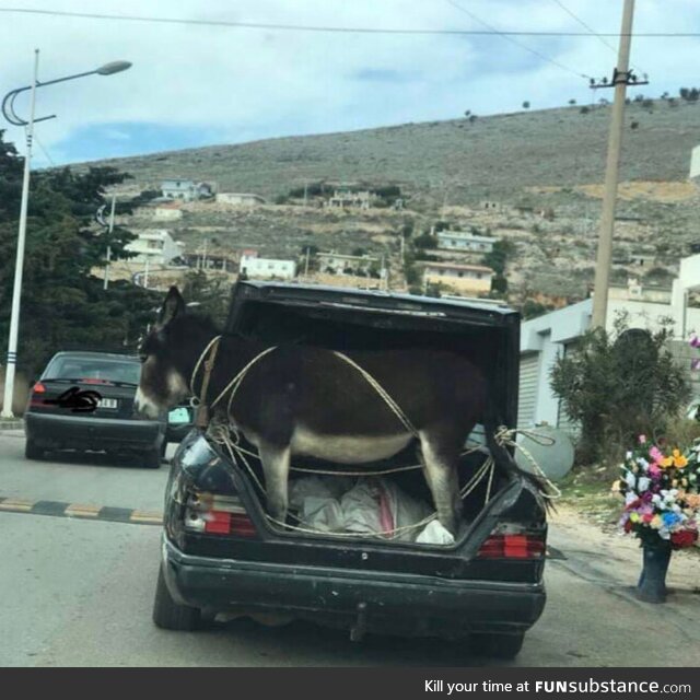 Dude literally hauling ass