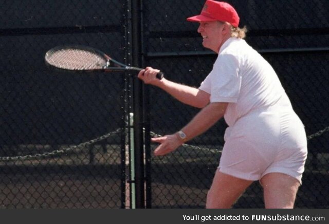 Iranian woman playing tennis before the Islamic Revolution