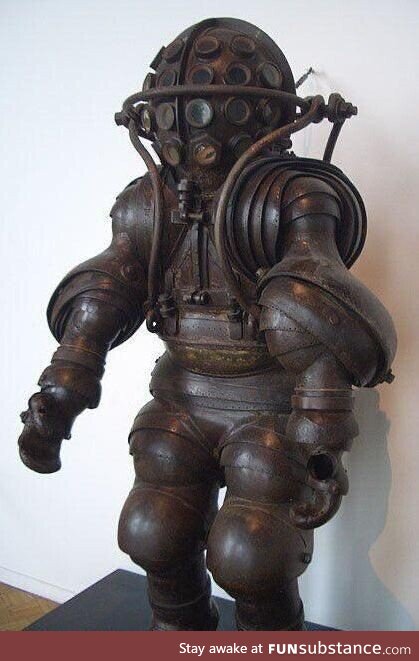 Original Big Daddy suit recovered from the underwater ruins of Rapture in the 2007