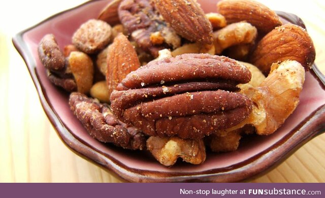 NNN '23 Day 6 - Deviled Pecans