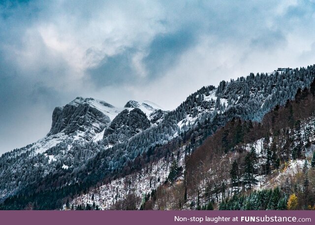 First snow this year. Emmetten, Switzerland. [OC]