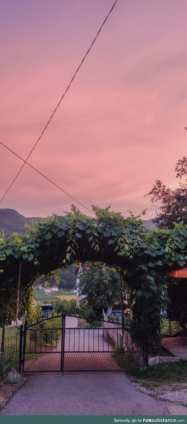 [OC] Pink sky