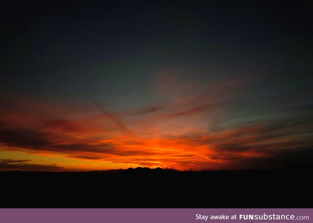 Phoenix Sunset tonight [OC]