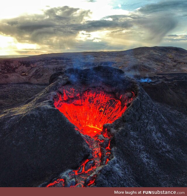 Inside the crater, Fragadalsfjall, Iceland ????