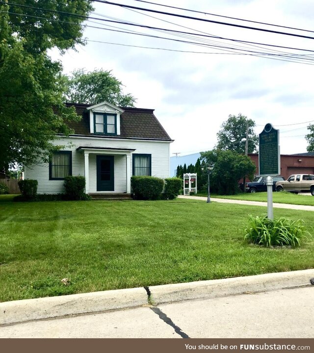 Henry Ford’s “Honeymoon”/Square House, located in a (now) Detroit suburb (OC)