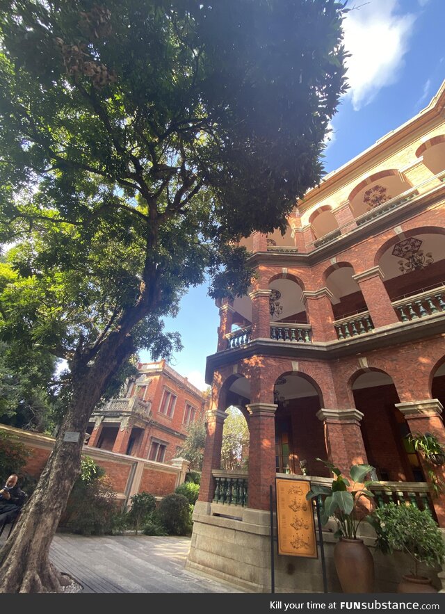 ????Ancient buildings and trees