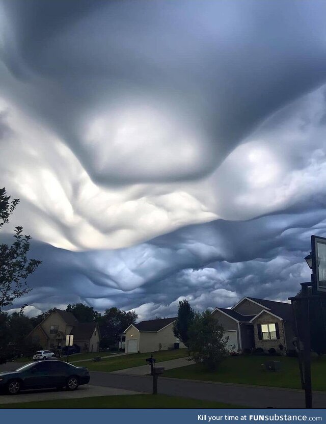 Undulatus Asperatus clouds found in Kansas