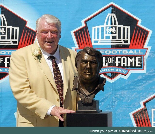 John Madden with his Hall of Fame bust