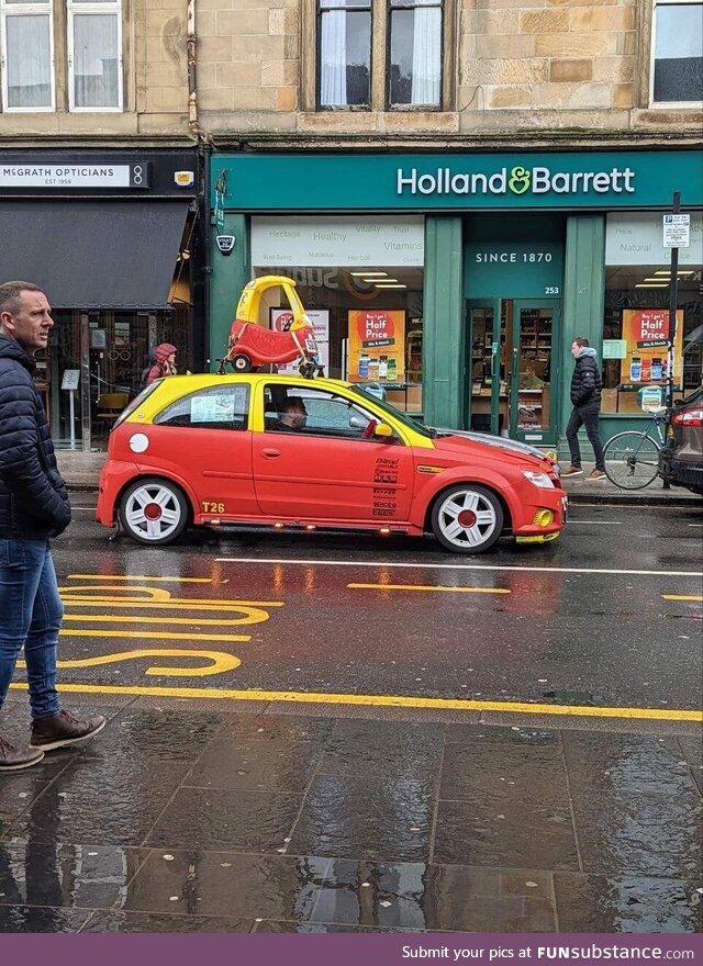 Spotted in Glasgow, the shopping-list rounds it off nicely!