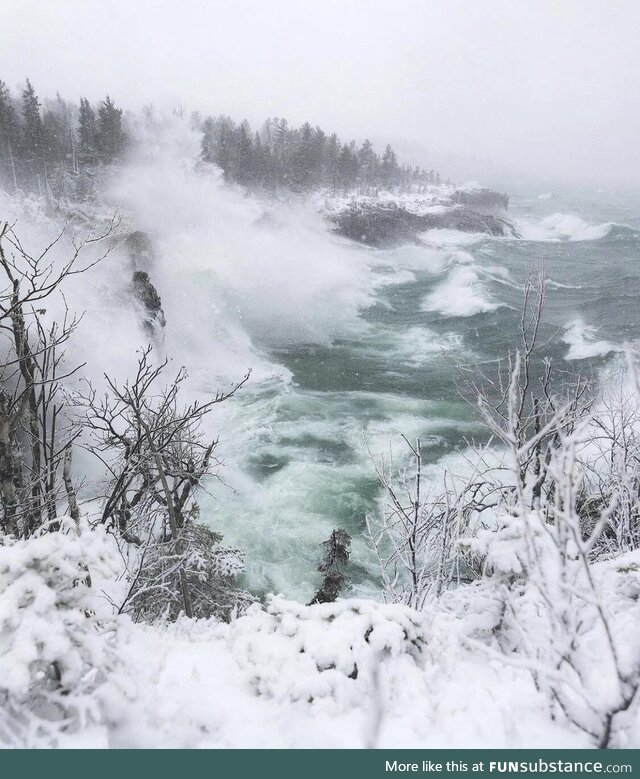 Lake Superior was angry this weekend (North Shore Minnesota)