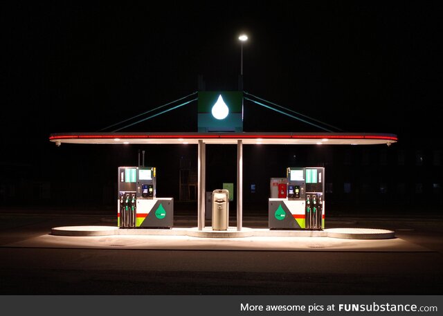 [oc] Gas station at night