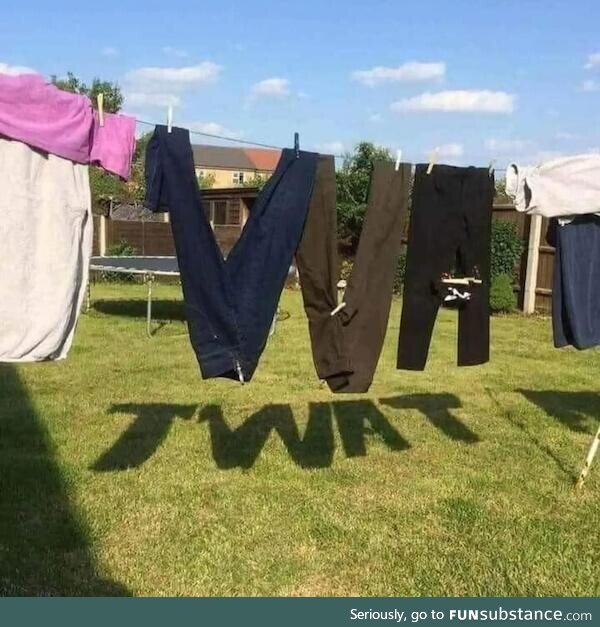 That's not how ya hang the clothes, you: