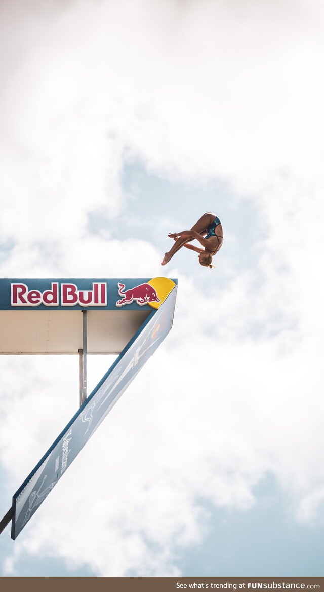 Shot this from todays RedbullCliffdiving in Copenhagen [OC]