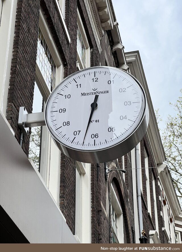 This one-handed clock