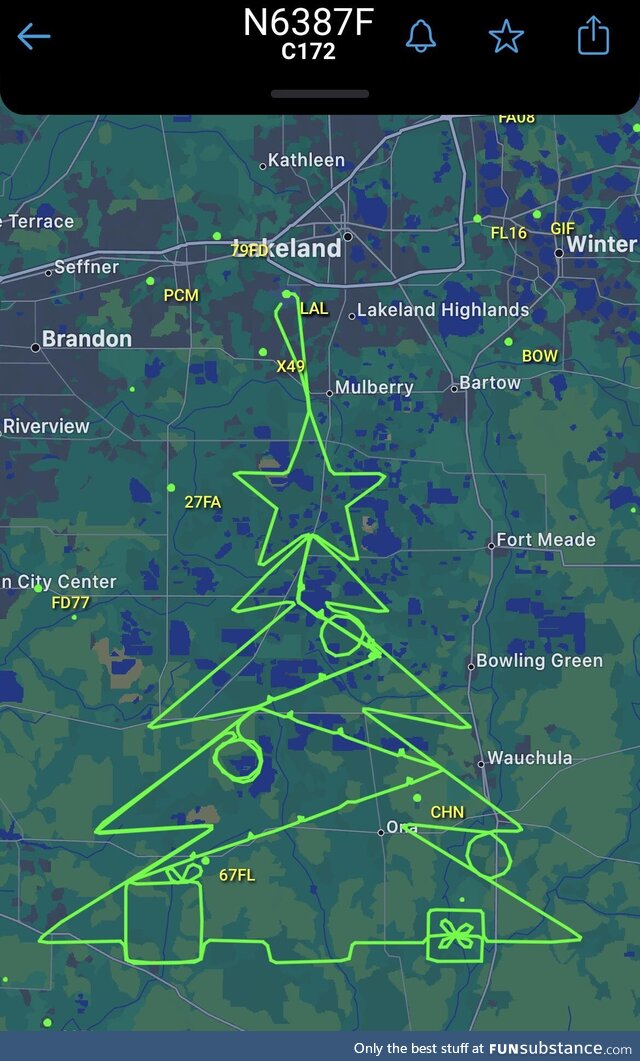 Pilot in Florida feeling the Christmas Spirit