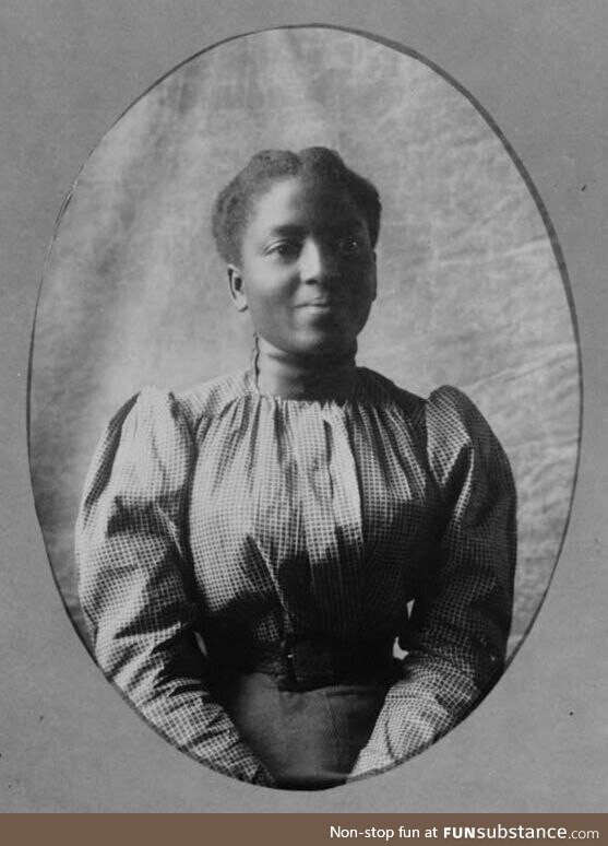 Photo of an unknown woman 1890s