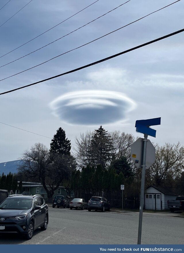 This UFO looking cloud