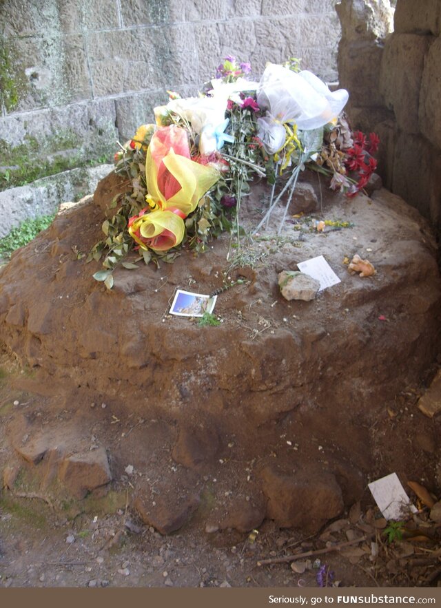 People still leave flowers on Julius Caesar's final resting spot