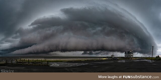 Shelf cloud moving into manahawkin, nj the other day