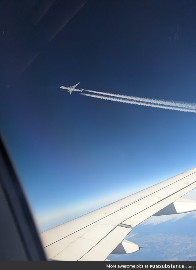 A plane passing us mid-air