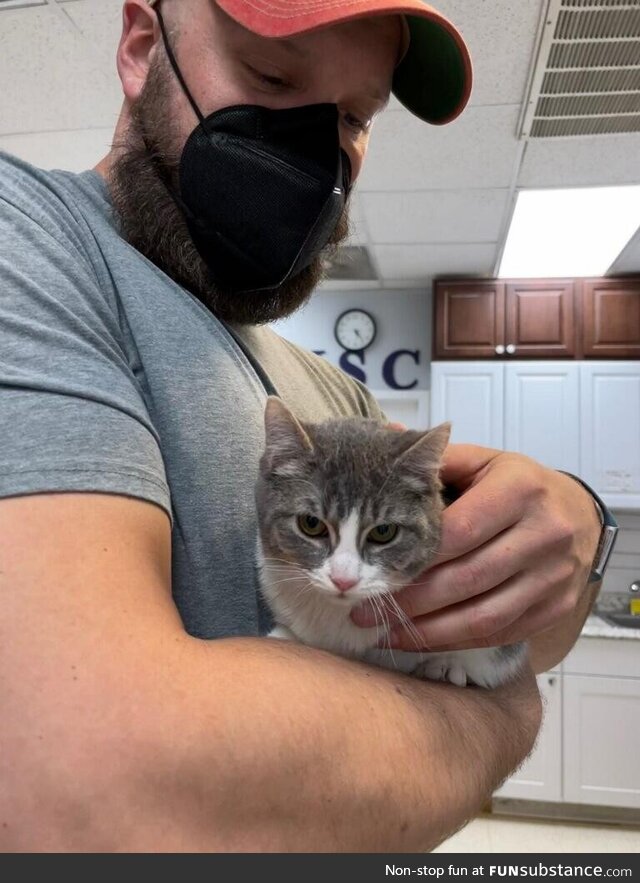 [OC] Tumbles is our new 7 month old CH kitty. She came into the shelter a month or so ago