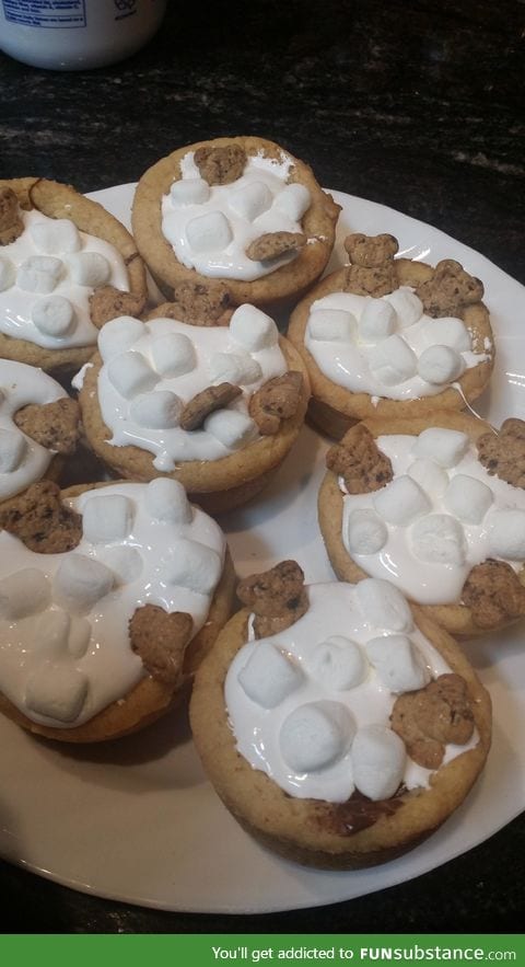 Teddy bear hot tub cookies