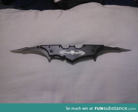 Some of you wanted to see my batman knife, so here it is.