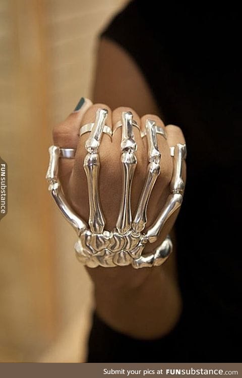 Awesome skeleton rings