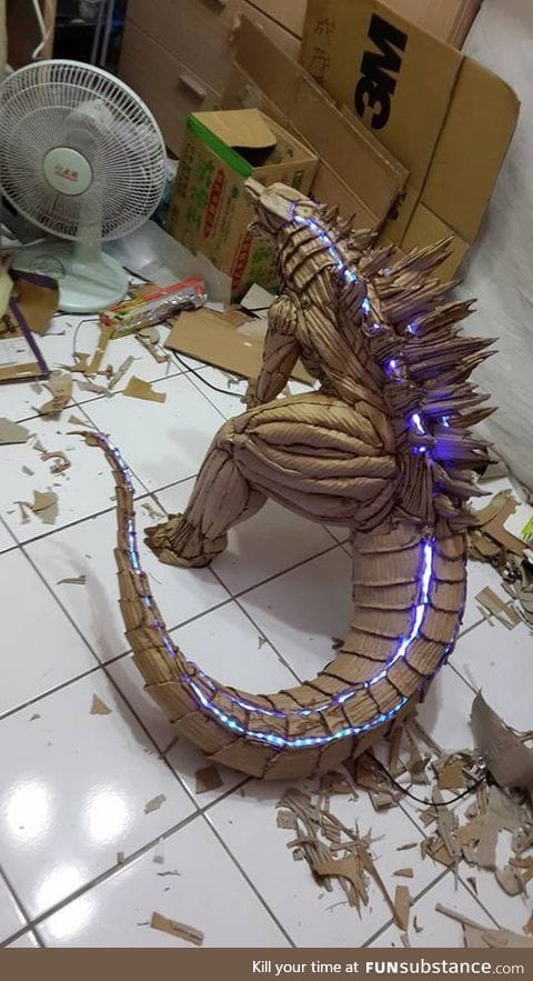 Incredible sculpture of cardboardzilla