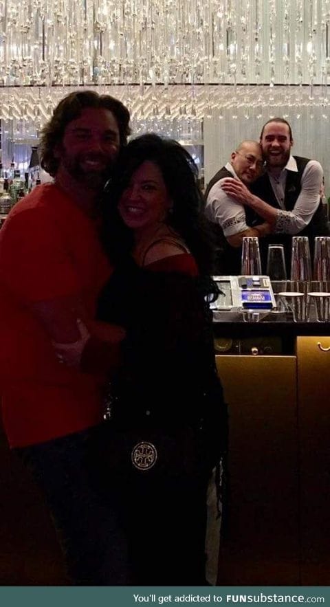 Photobomb level: Bartender