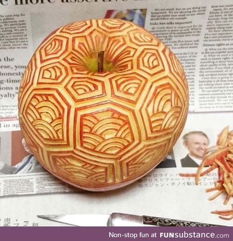 Apple carving