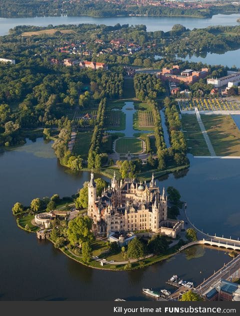 Schwerin Palace, seat of the Landtag of Mecklenburg-Vorpommern