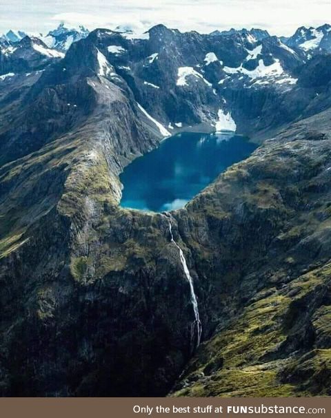 Apu Suparaura - Sopoccocha, located in Apurímac-Perú