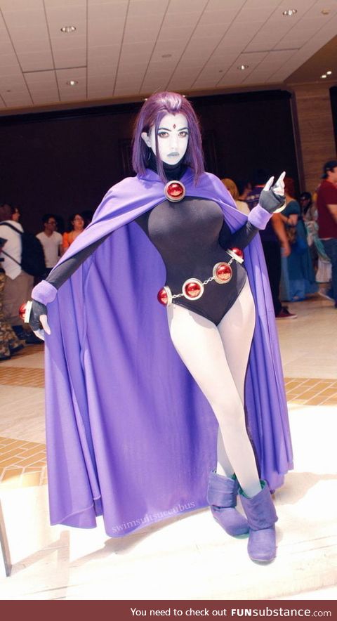 A Raven cosplay is like a pizza, even a bad one looks goooood, no saying this is a bad one