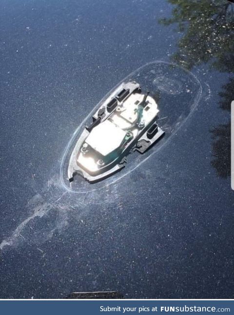 When your broken car antenna looks like a sinking boat!