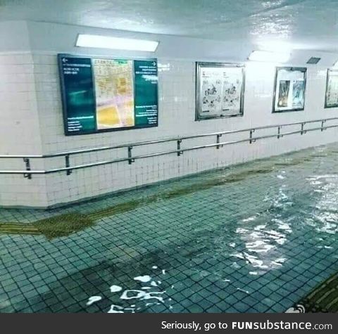 No rubbish, plastic bottles, cigarette buds or debris. Flood in Japan is like a swimming