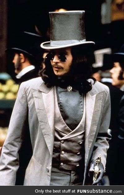 Gary Oldman being suave as hell in Bram Stoker's Dracula (1992)