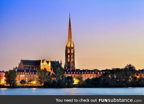 Basilique Saint-Michel in Bordeaux, France