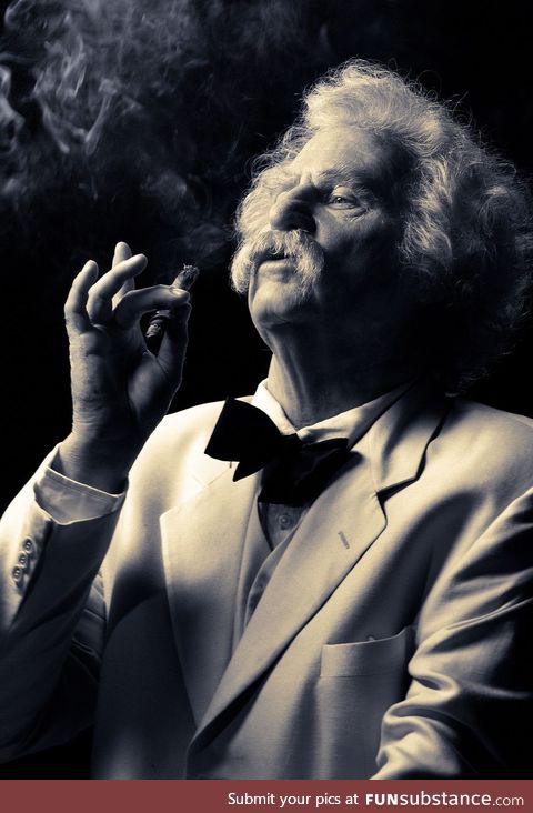 Val Kilmer dressed as Mark Twain