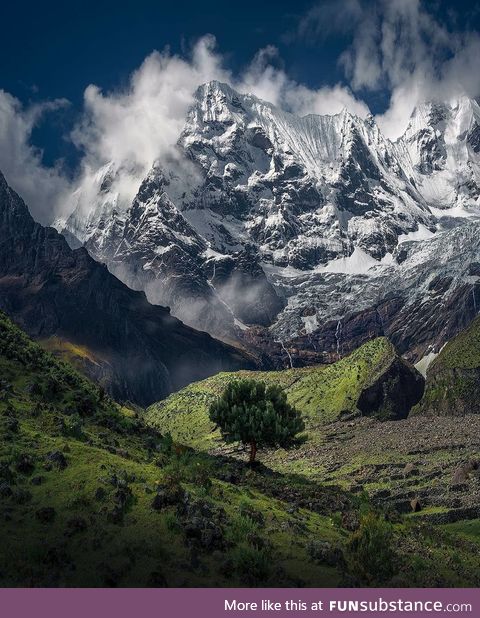 The mountains of Peru look as though they're concealing the way into Mordor