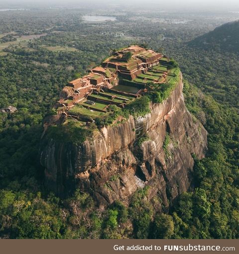 Sigiriya is perhaps Sri Lanka's single most dramatic sight