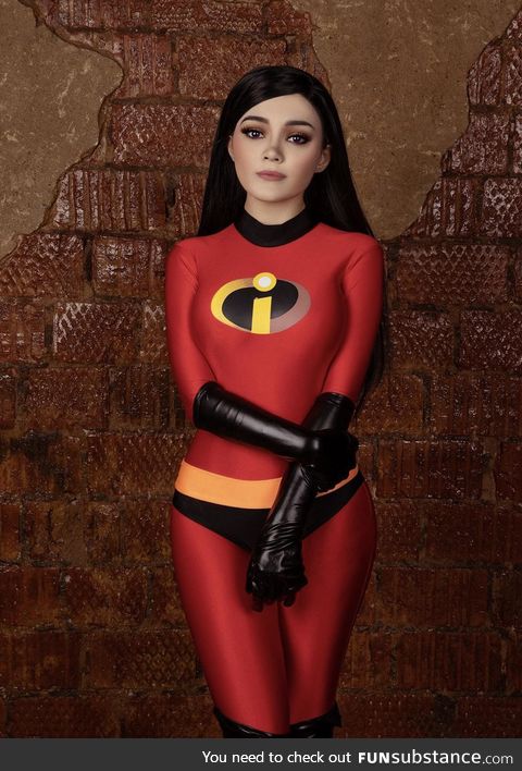 Violet Parr cosplay by Kalinka Fox