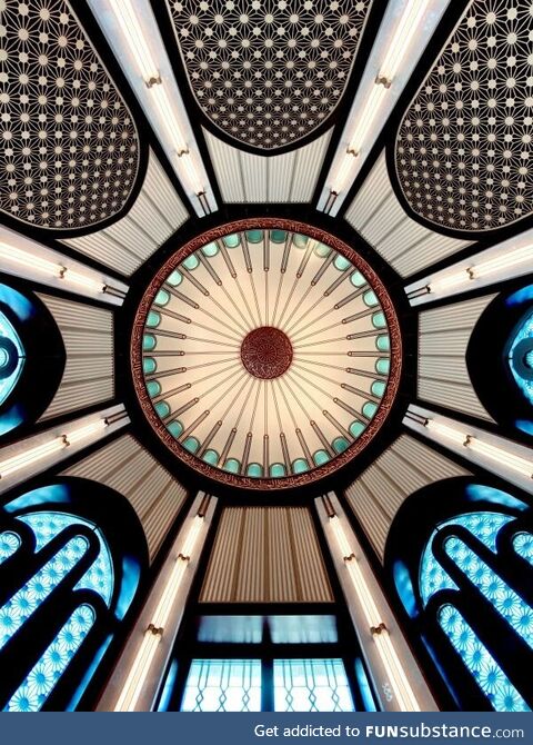 Symmetry of the Dome at Taksim Mosque