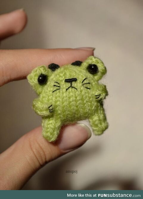 Froggos '23 #214 - Tiny Knitted Crog (Cat Frog)