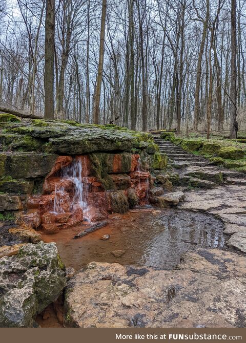 These red rocks are called the Yellow Spring. A town in Ohio is named for it. [OC]