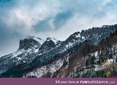 First snow this year. Emmetten, Switzerland. [OC]