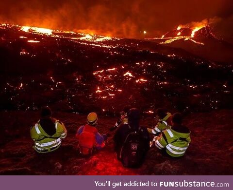 There’s are volcanic eruption happening in Grindavík, Iceland