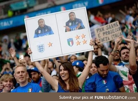 Euro final 2020, Italian fan with poster of famous meme legend