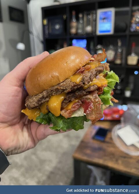 Burger from Wawa looks like the commercials. Highly impressed for a burger made at 1AM in