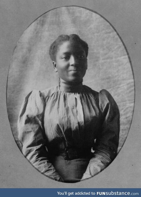 Photo of an unknown woman 1890s